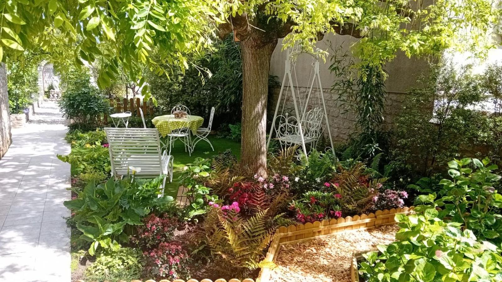 Maison très beau jardin 10 mn a pied centre ville Bayeux proche plages du débarquement Extérieur photo