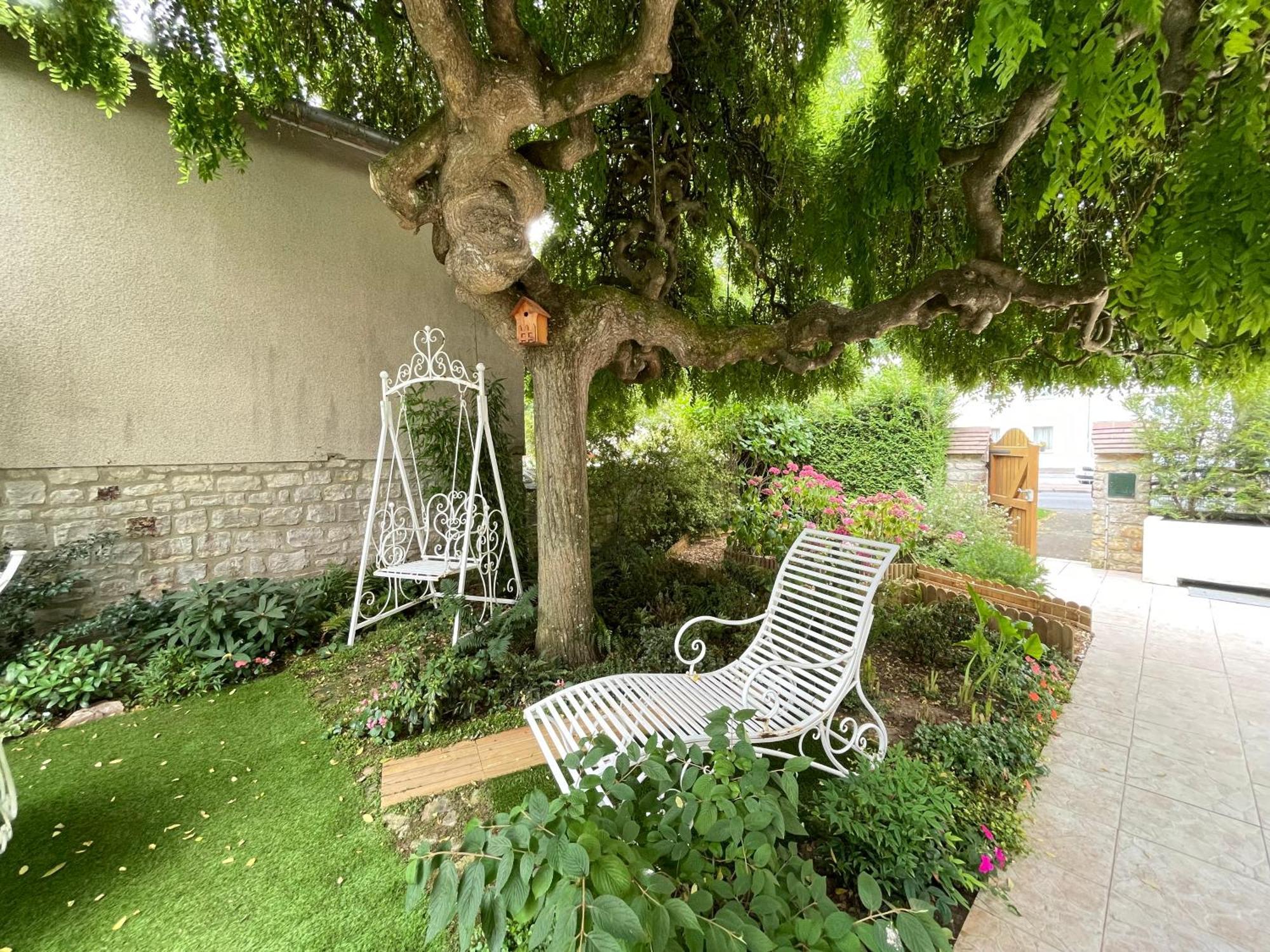 Maison très beau jardin 10 mn a pied centre ville Bayeux proche plages du débarquement Extérieur photo