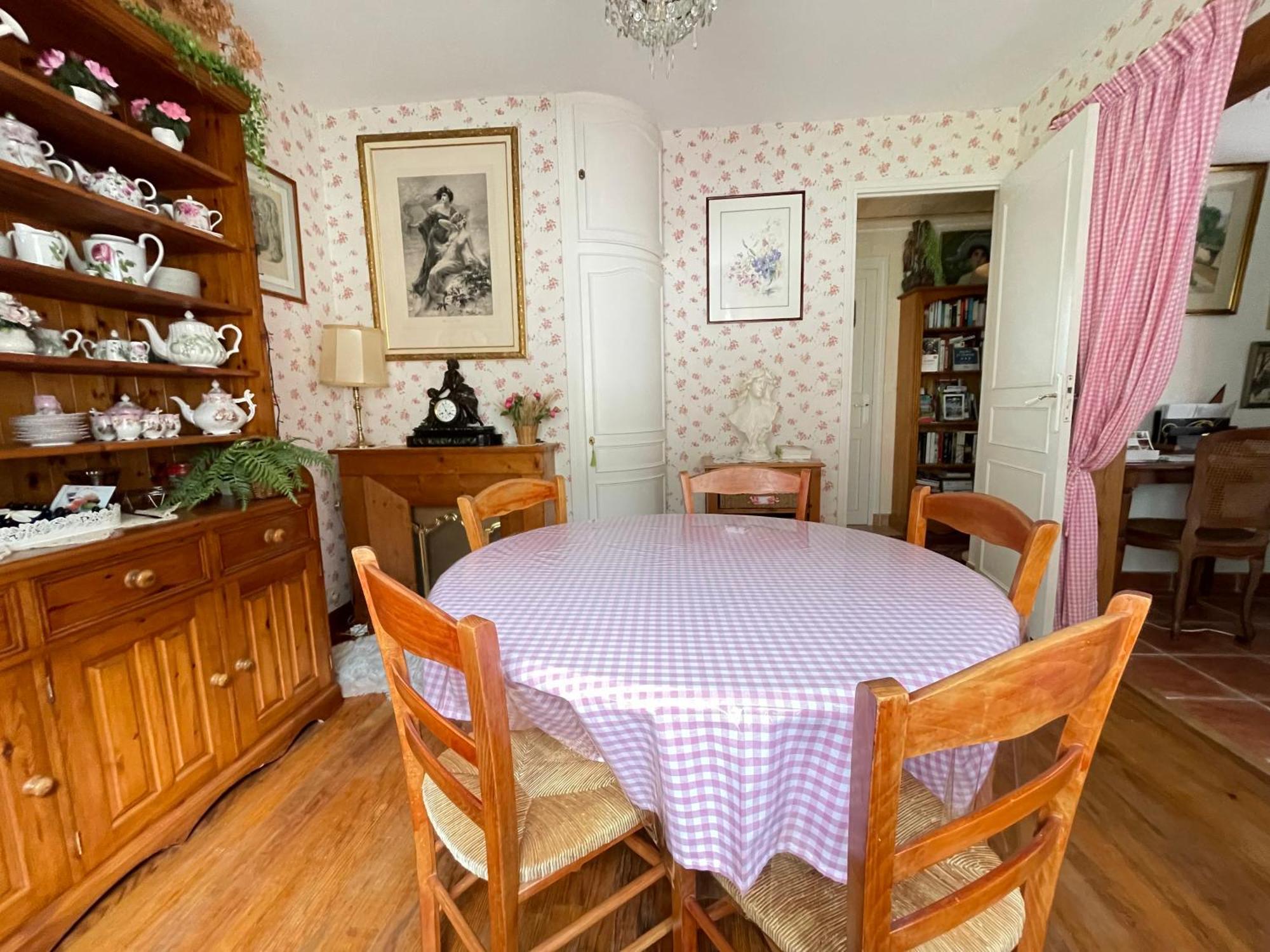 Maison très beau jardin 10 mn a pied centre ville Bayeux proche plages du débarquement Extérieur photo