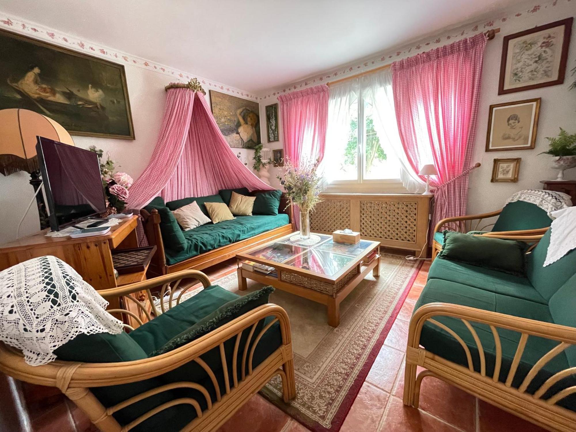 Maison très beau jardin 10 mn a pied centre ville Bayeux proche plages du débarquement Extérieur photo
