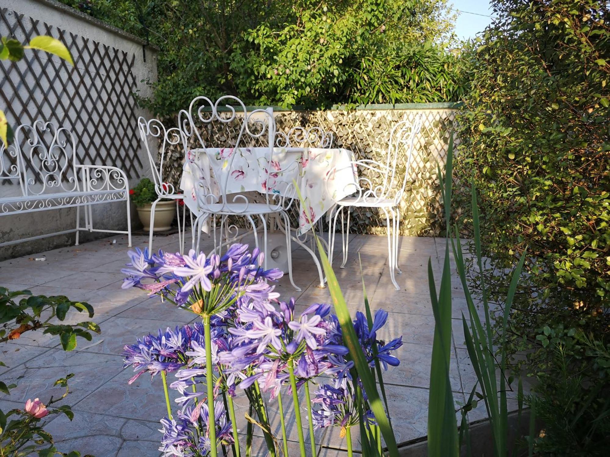 Maison très beau jardin 10 mn a pied centre ville Bayeux proche plages du débarquement Extérieur photo